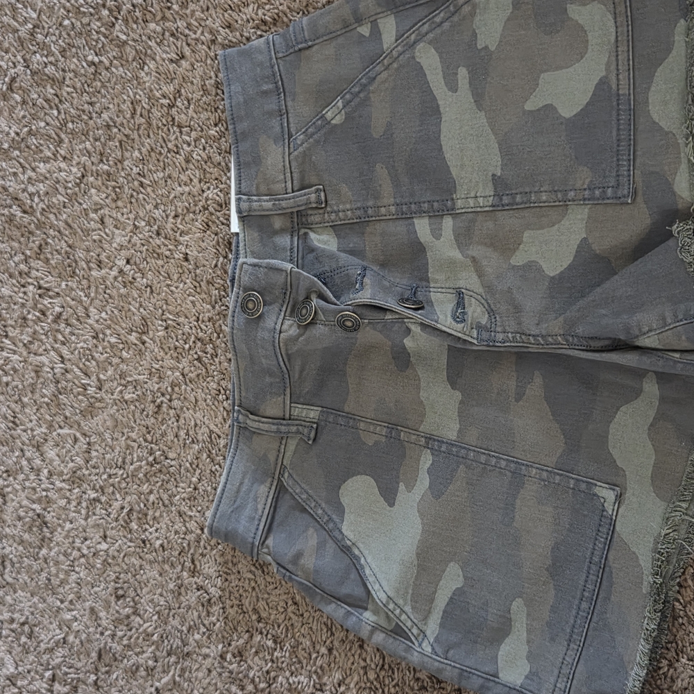 SO Women's Camouflage Shorts